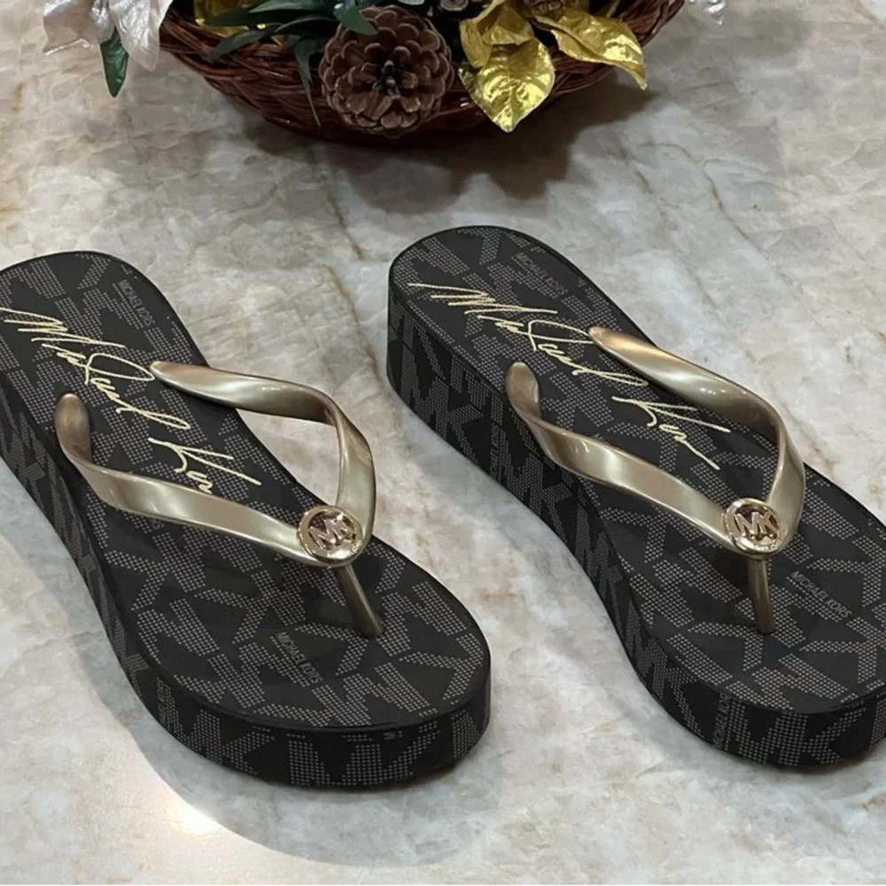 MK Wedges Flip Flop Sandals. NWT Women - Picture 2 of 7